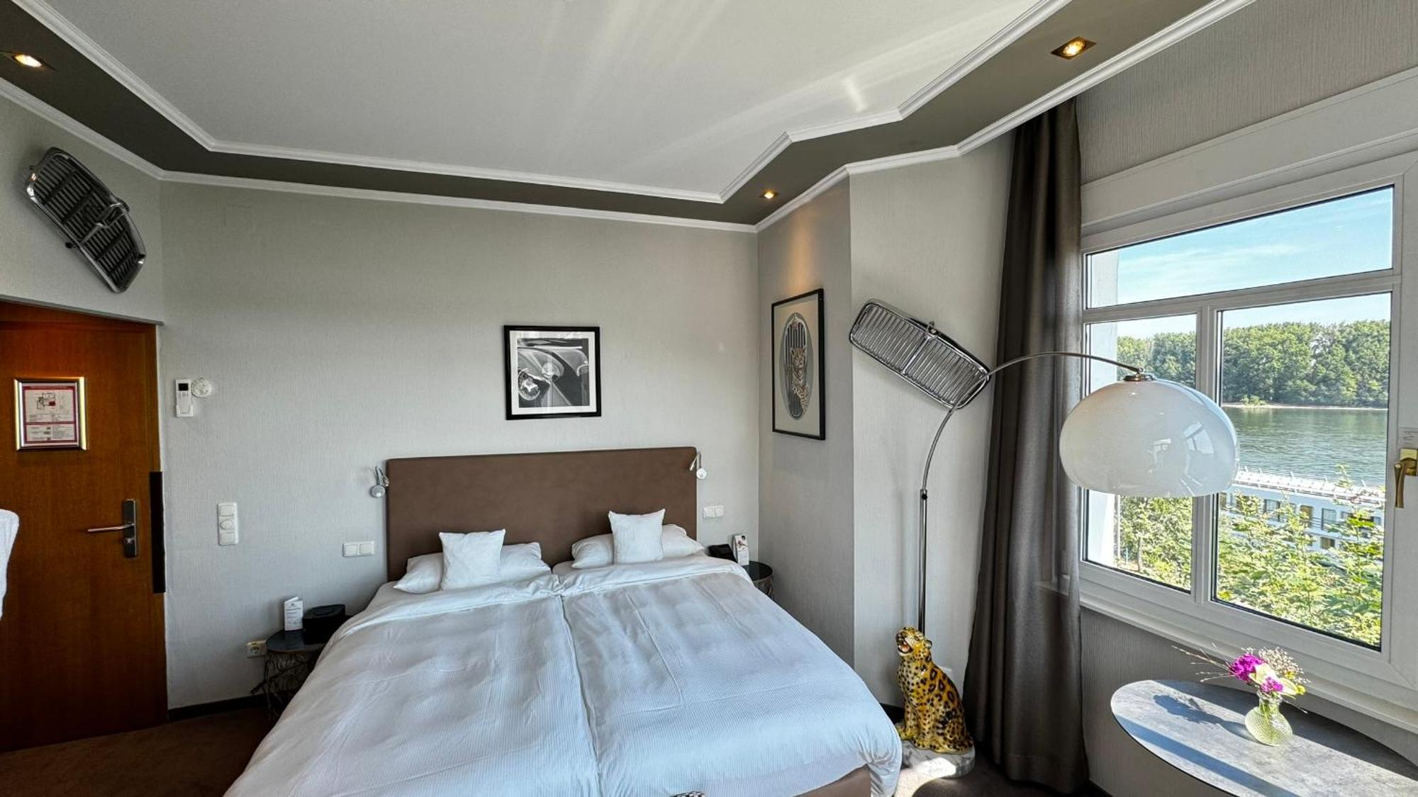 Rhein-Hotel נירשטיין מראה חיצוני תמונה
